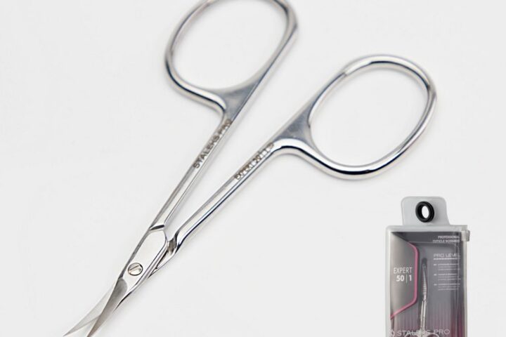 Staleks Expert 50 Cuticle Scissors: Compact Precision Tool